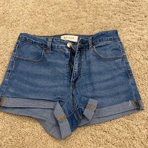 PacSun High Rise Super Stretch Shorty Jean Short - size 25